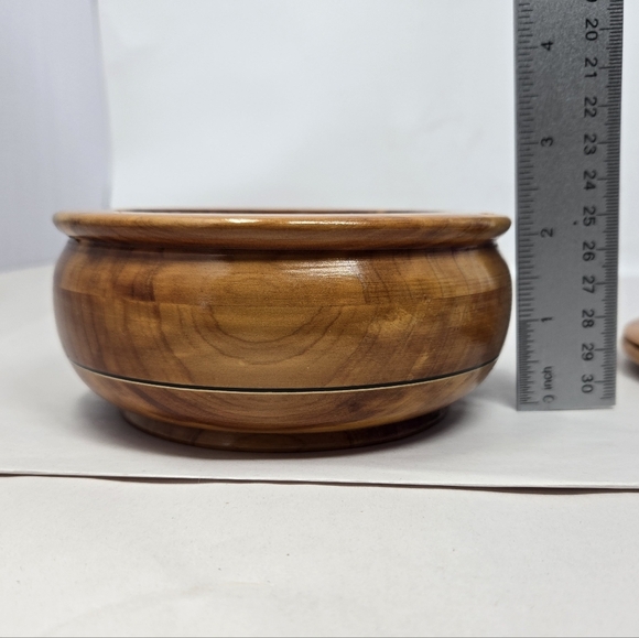 Art In Wood By Swanson Hand Made Keepsake Wood Bowl With Lid, Gloss Finish. - Picture 7 of 11